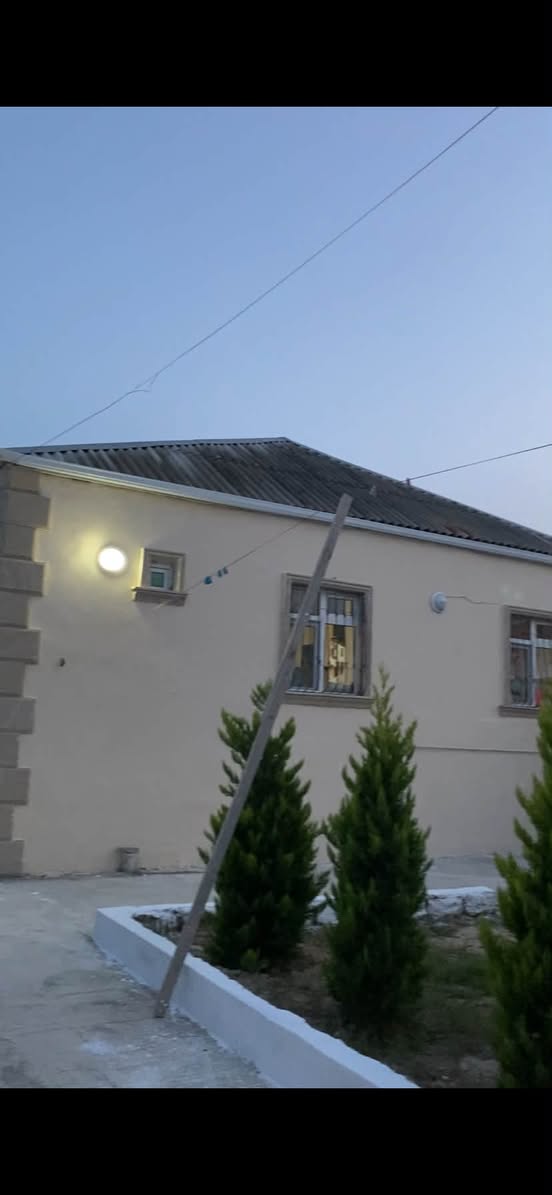 Hayat Evi, Bakü