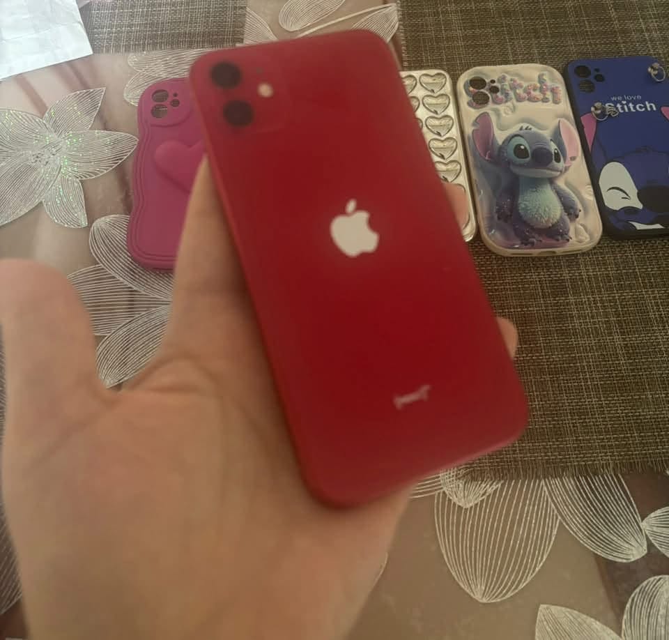 Կարմիր iPhone, մարտկոց 70%
