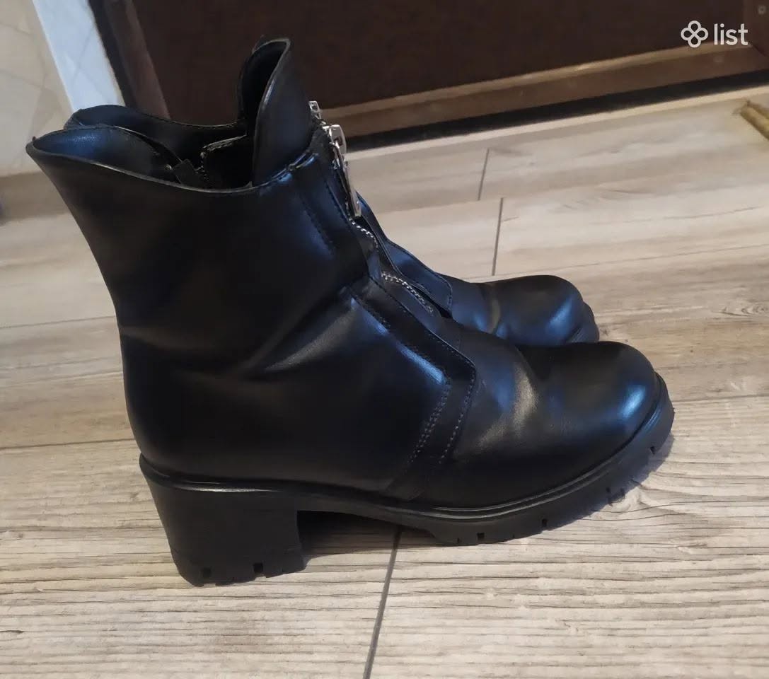 შავი ფეხსაცმელი, ზომა 37