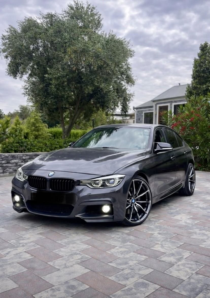 Satılır: boz rəngli BMW sedan