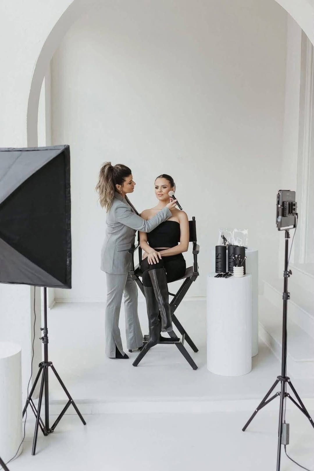 📣 Təlavi şəhərində Vizaژın Akademiyası - "Make up" açılır