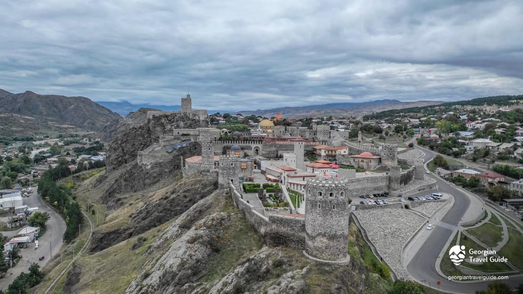 LA BELLA kişi saç stilisti axtarır