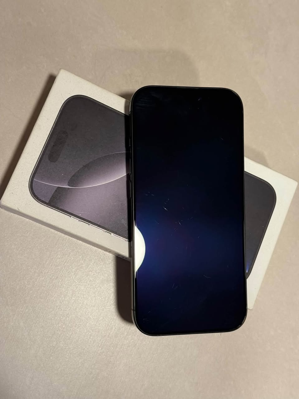 Мобильный телефон iPhone 16 Pro б/у, без проблем