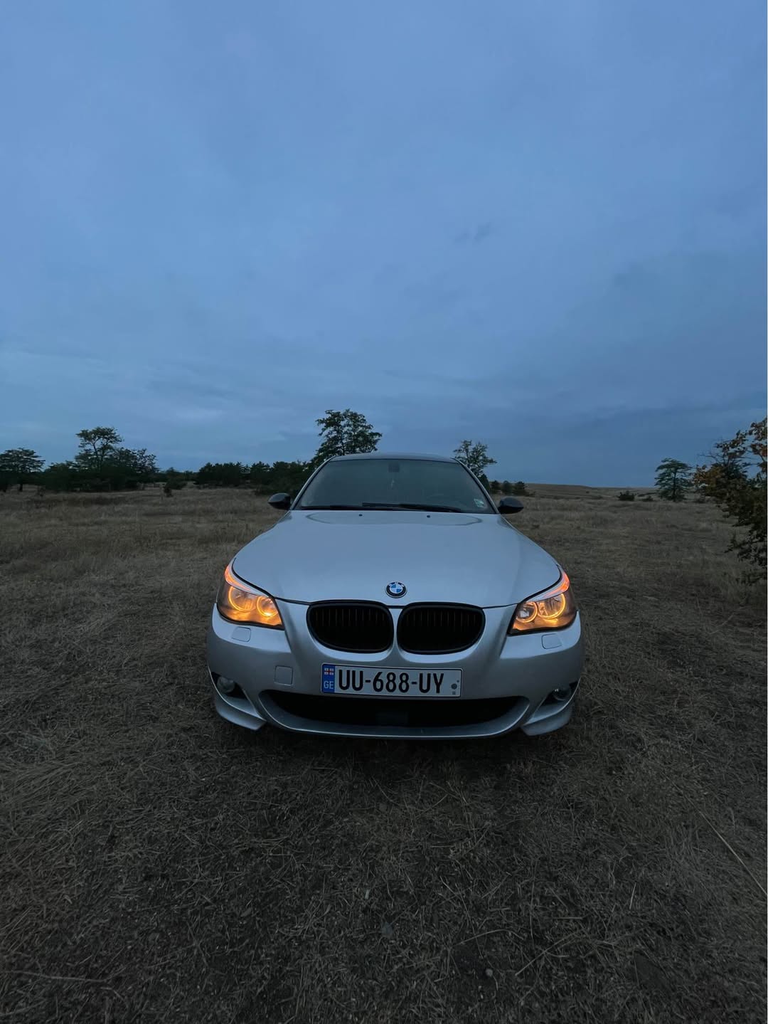 2004 model 4.8 motorlu, yeni tekerleklerle, katalizatörle ve…
