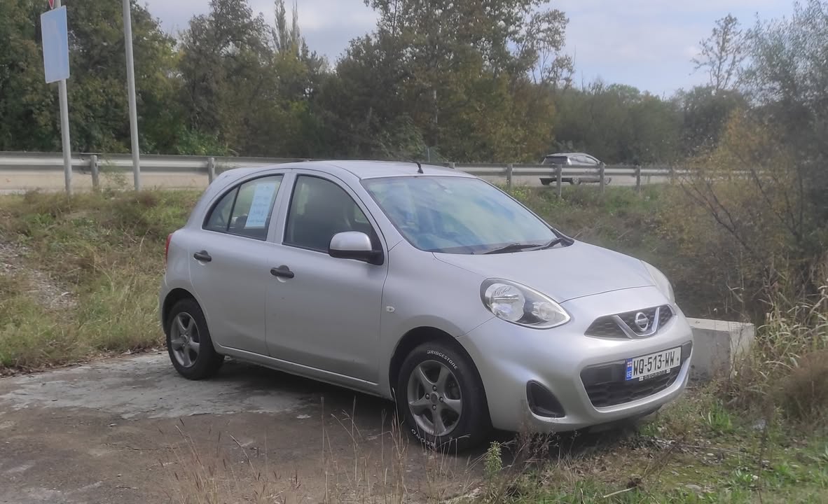 Nissan March 2015