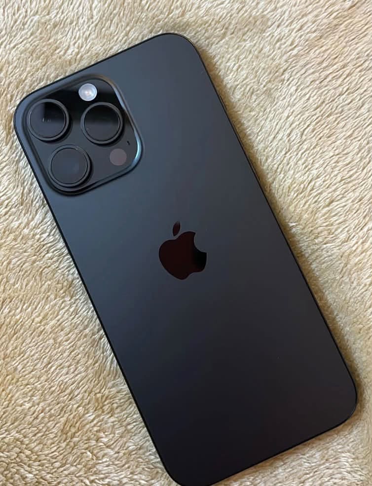 Продаётся iPhone 16 pro 128 чёрный 1900