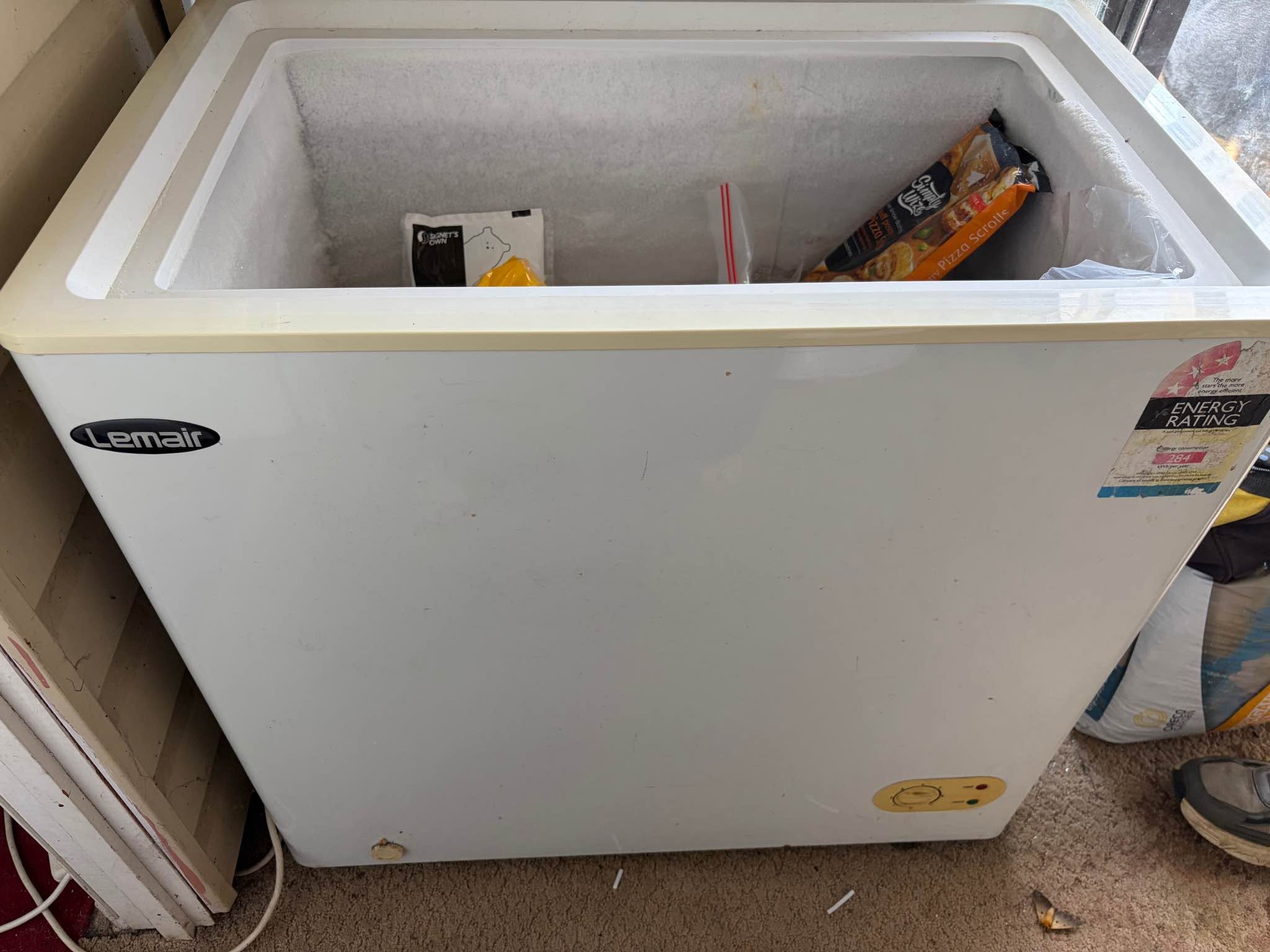 Lemair chest freezer, 155 L