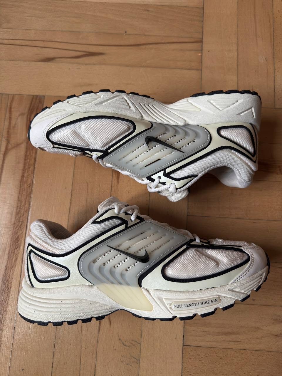👟 Orijinal botaslar yeni gibi! ✨ Toplam — 140₾