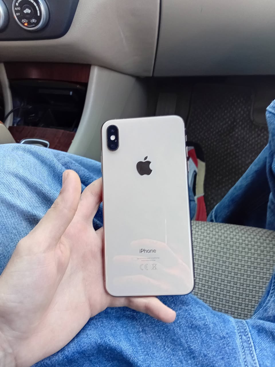 iPhone sold without original box
