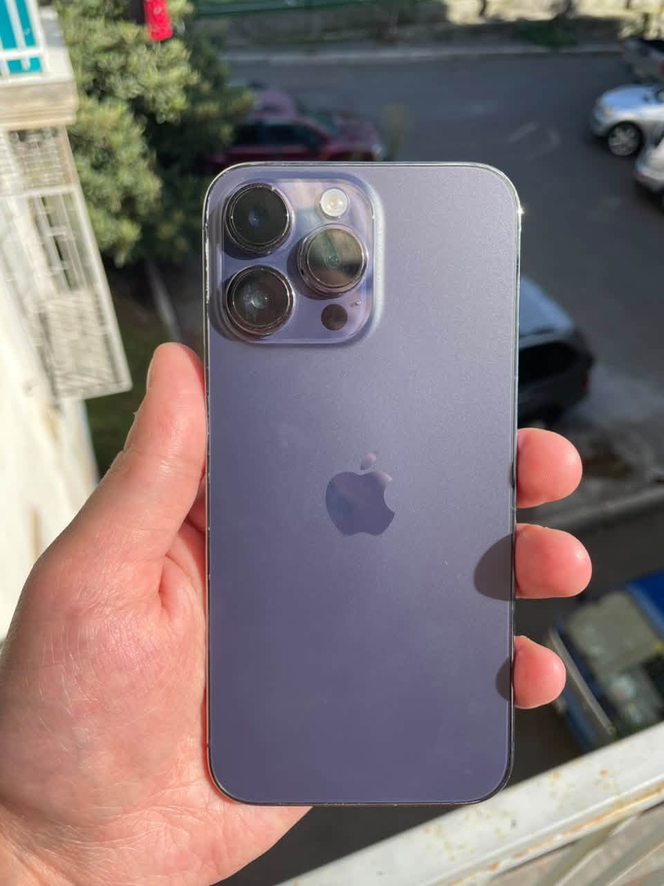 I will exchange a 256GB iPhone in Lombardi for 700₾