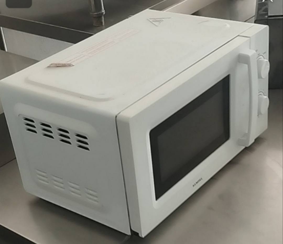 Beyaz mikrodalga fırın, 20L