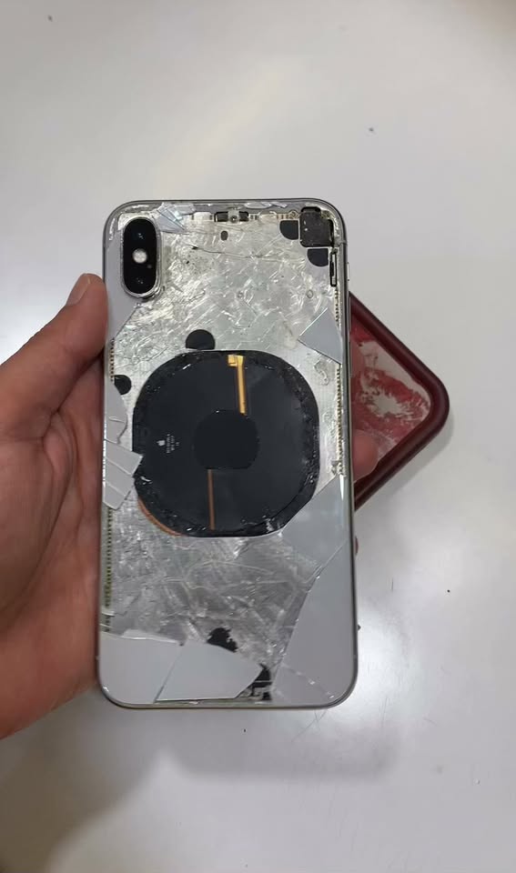iPhone X BH-100% visually looks good and works perfectly — 170₾