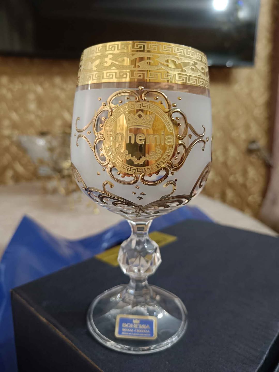 Bohemia gold-rim crystal wine glass