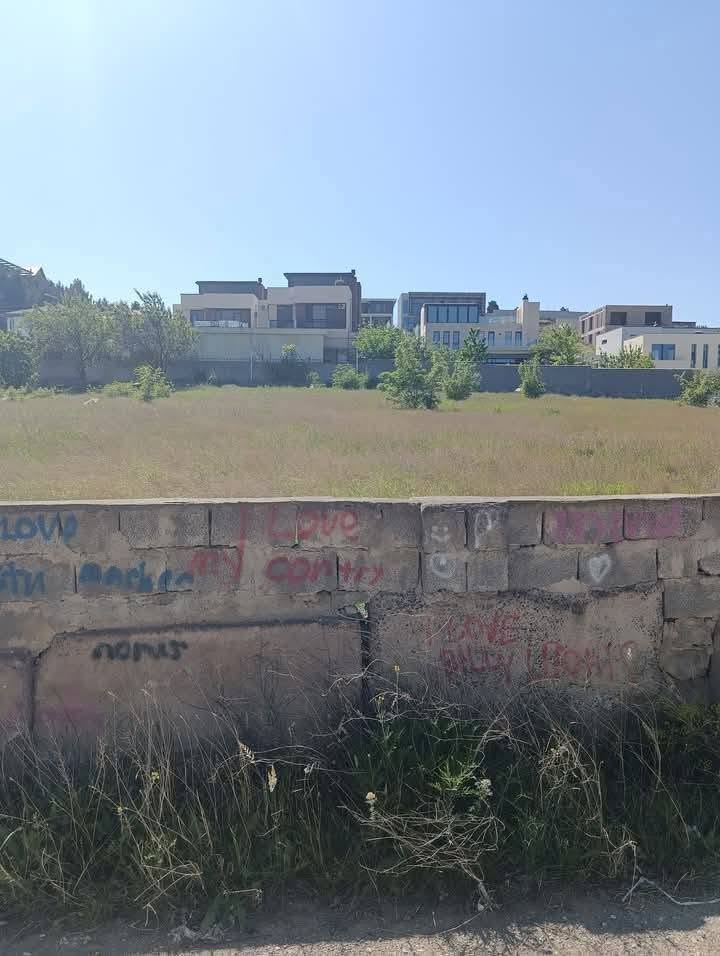 ნაკვეთი იყიდება ქოშიგორაზე