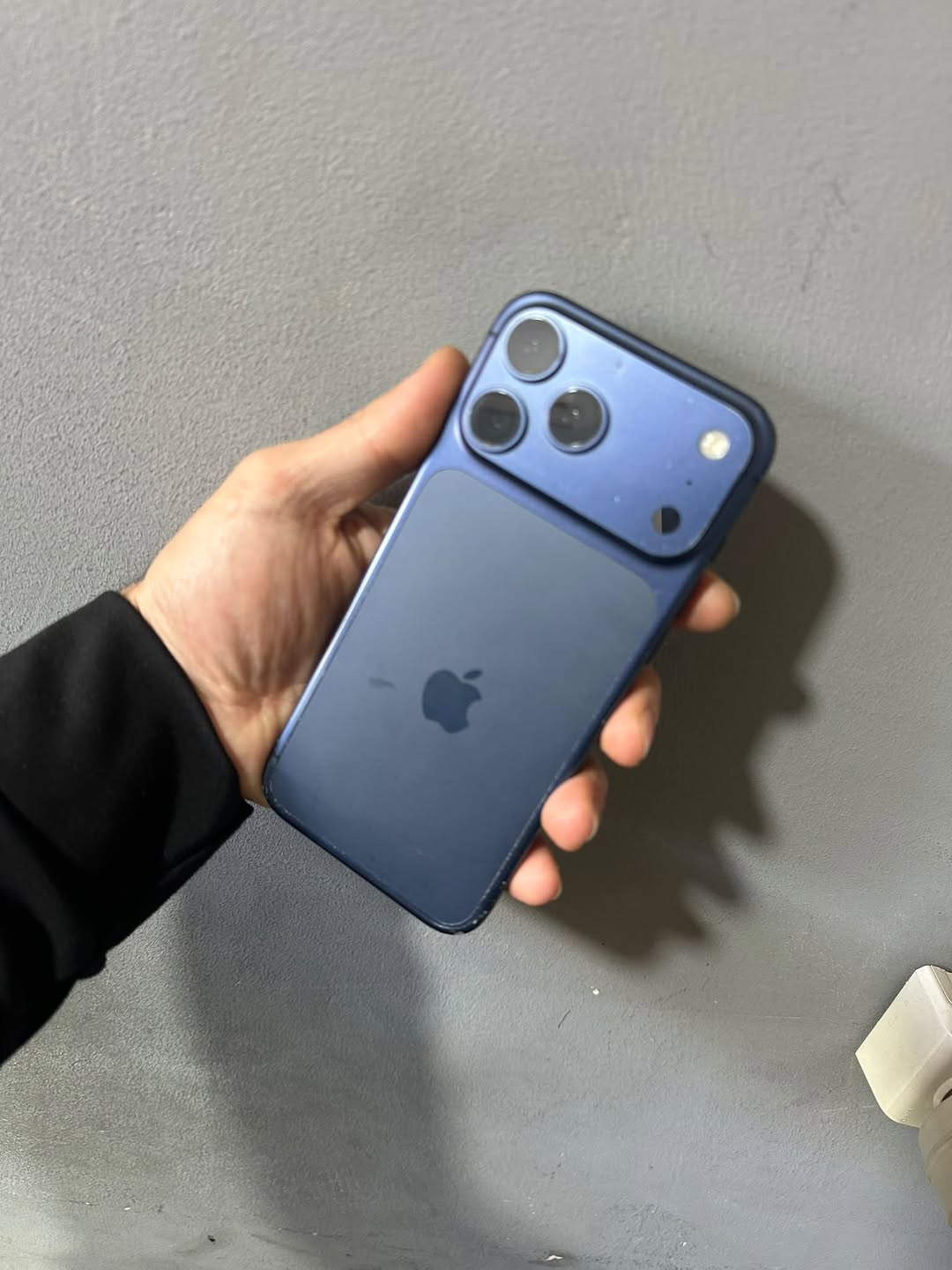 Iyideba 17 pro max 256 gb 2000