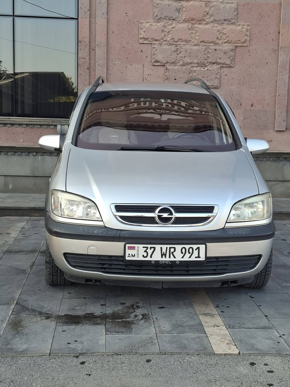 2002 թվականի ավտոմոբիլ 5,600 դոլար