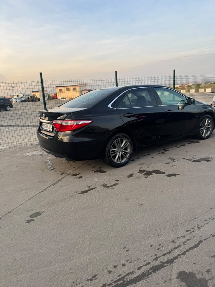 Toyota Camry 2016