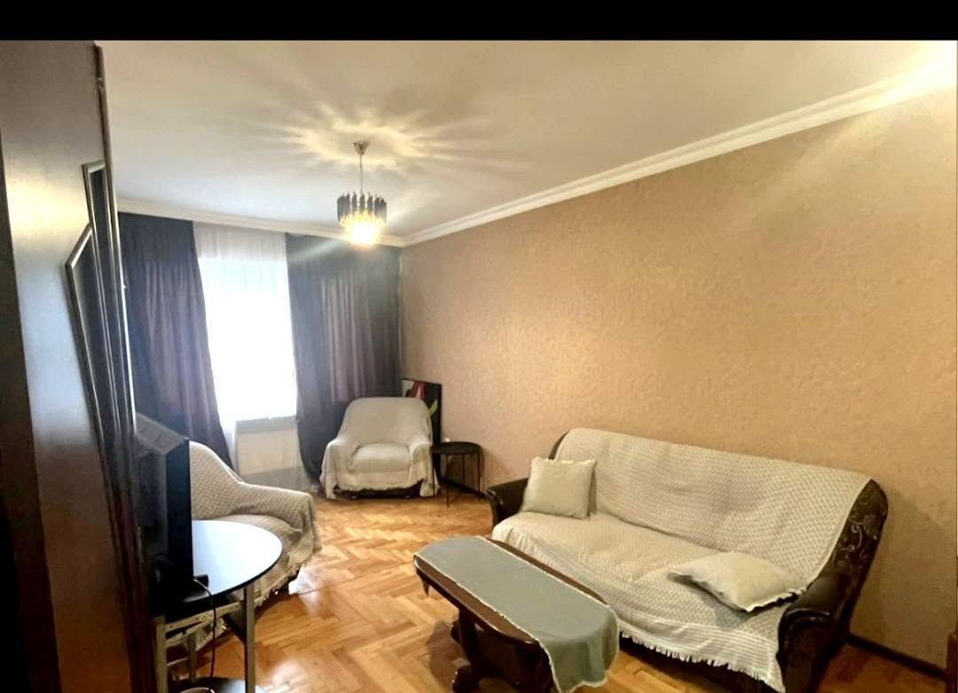 Rent apartment — 1,000₾