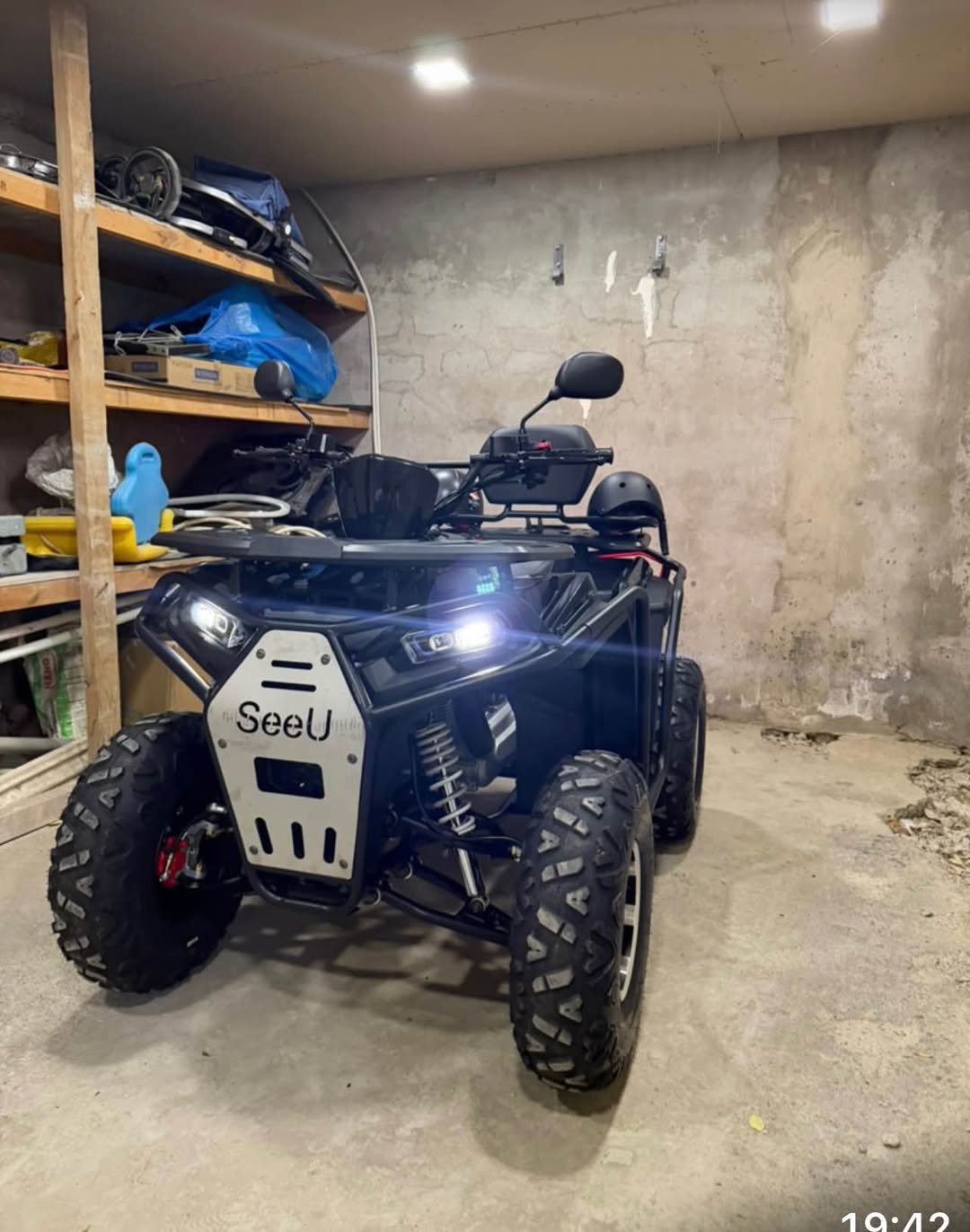 Yeni dört tekerlekli motosiklet (ATV)