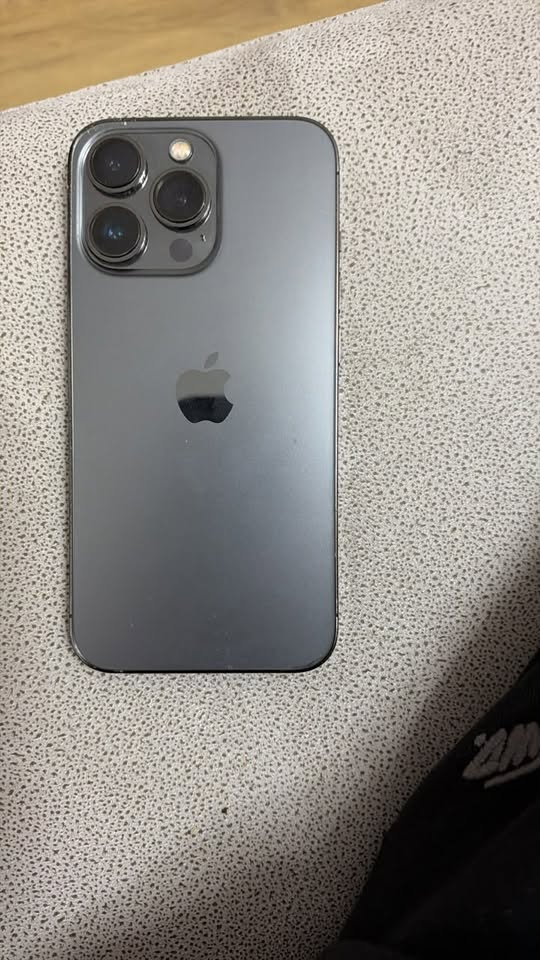 iPhone 13 Pro 256GB, graphite