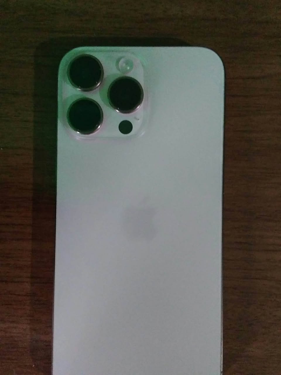 Satılık. iPhone 16 pro max. 1900