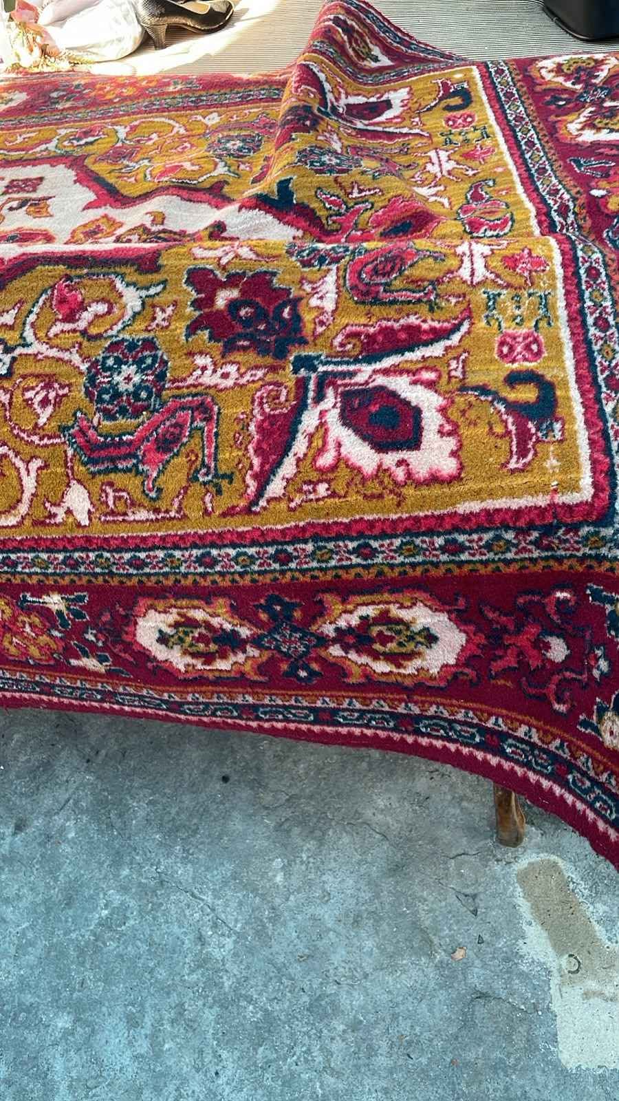 Carpet for sale in good condition, 50