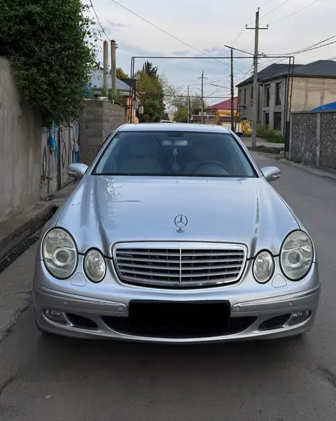 Mercedes-Benz E-Класс 2005