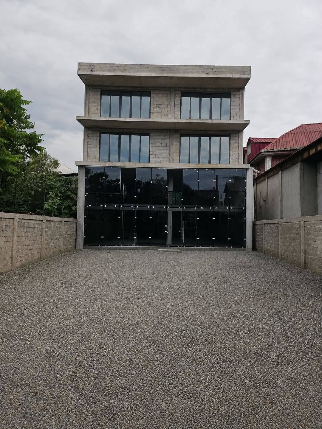 Kommersiya sahəsi, Batumi