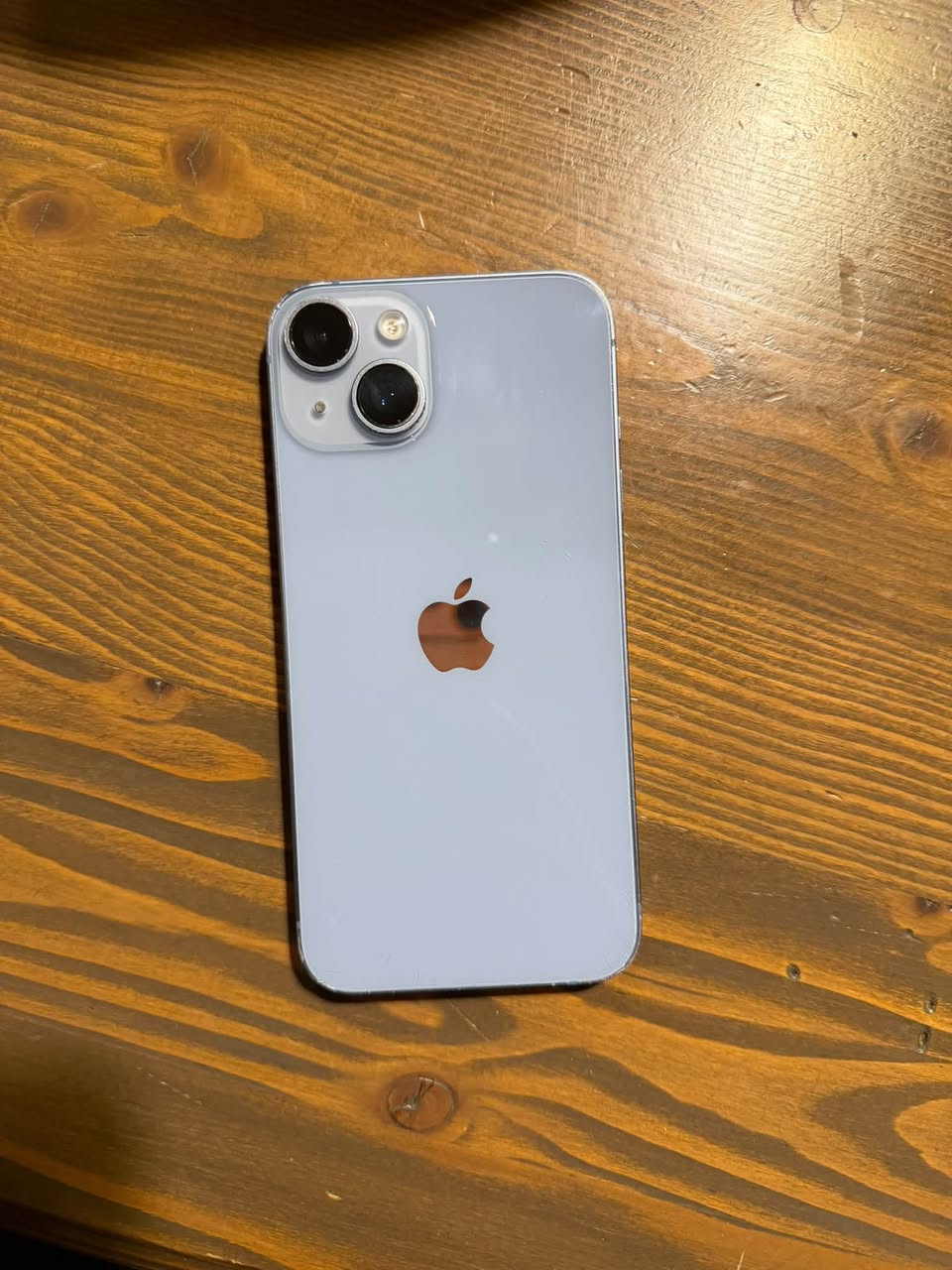 იყიდება iPhone 14 128gb ტელეფონი შეძენილია — 850₾