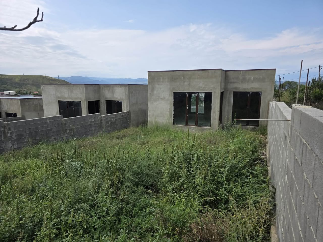 სახლი, თბილისი — 75 000 ამერიკული დოლარი