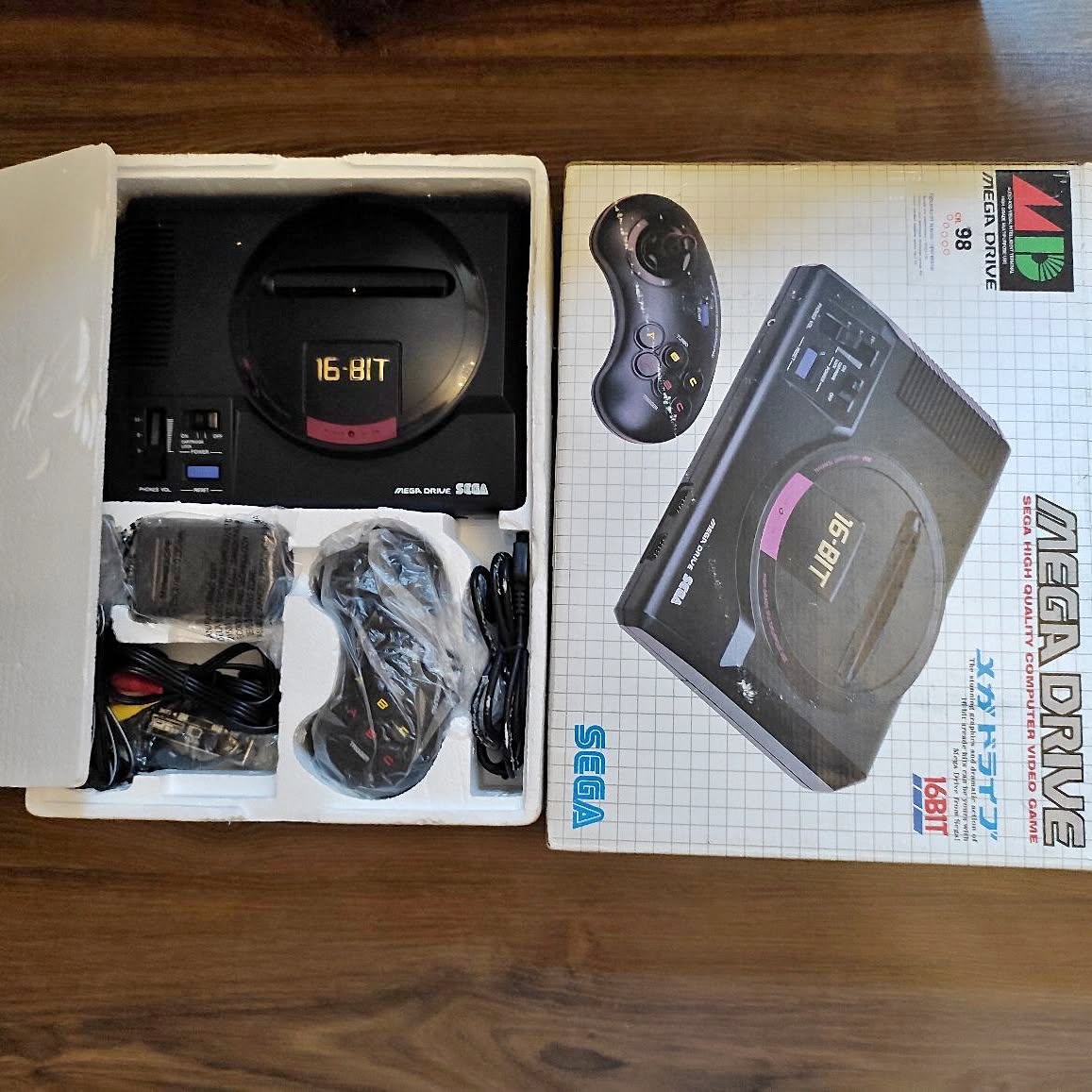Sega Mega Drive 1 console in box