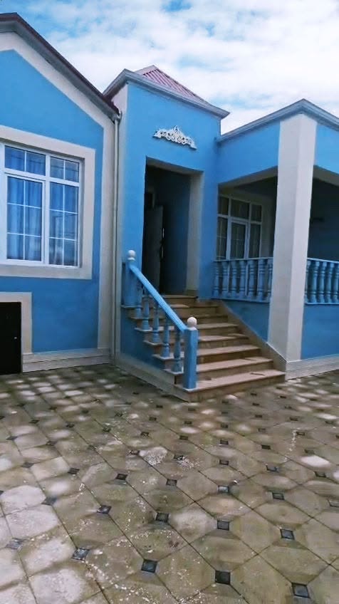Mənzil satılır, Bakı