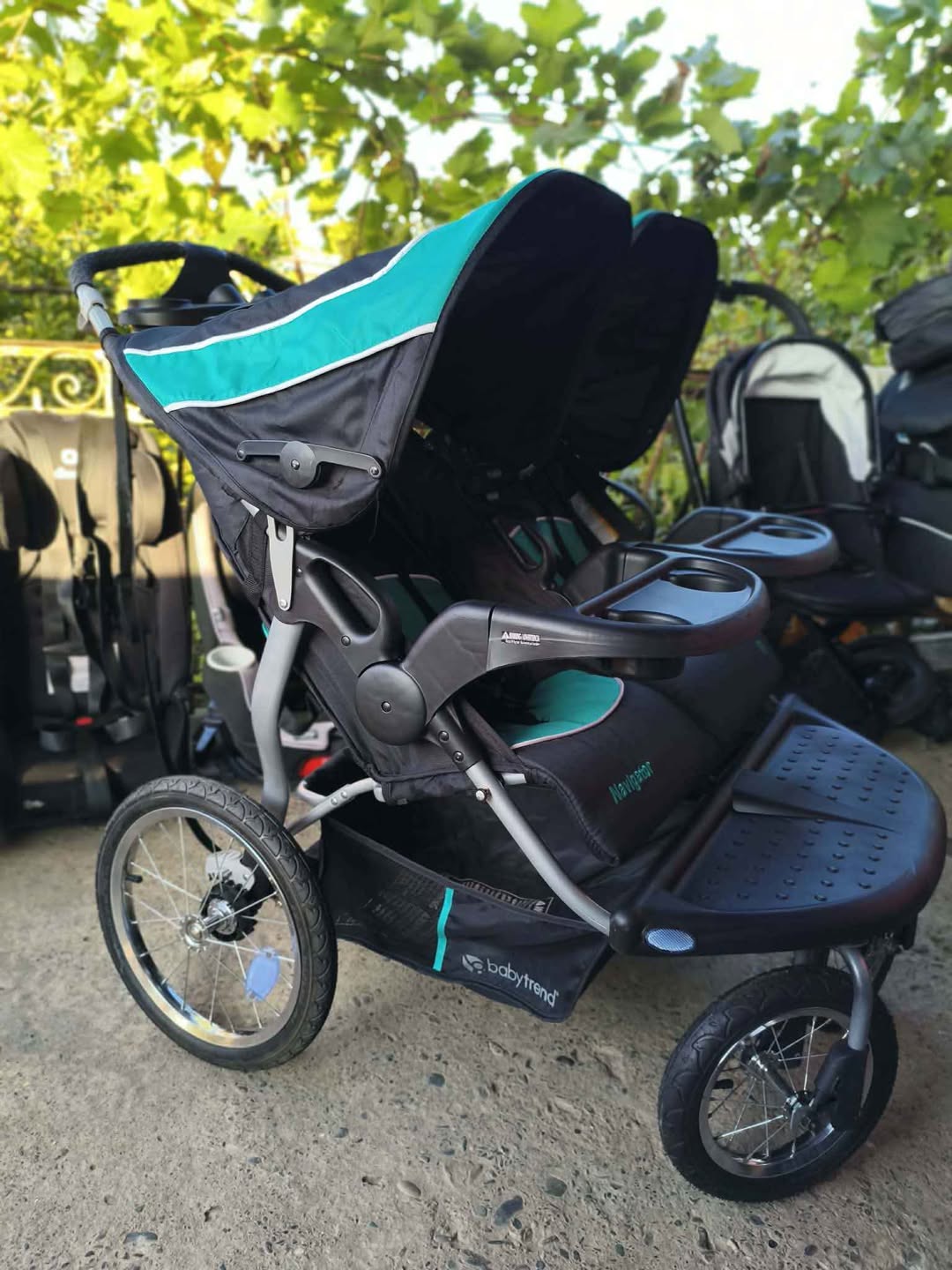 Двойная коляска Baby Trend Navigator