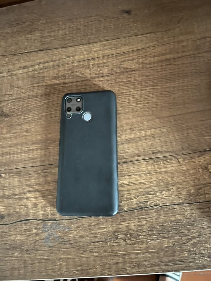 იყიდება realme c25y ეკრანი არ არის