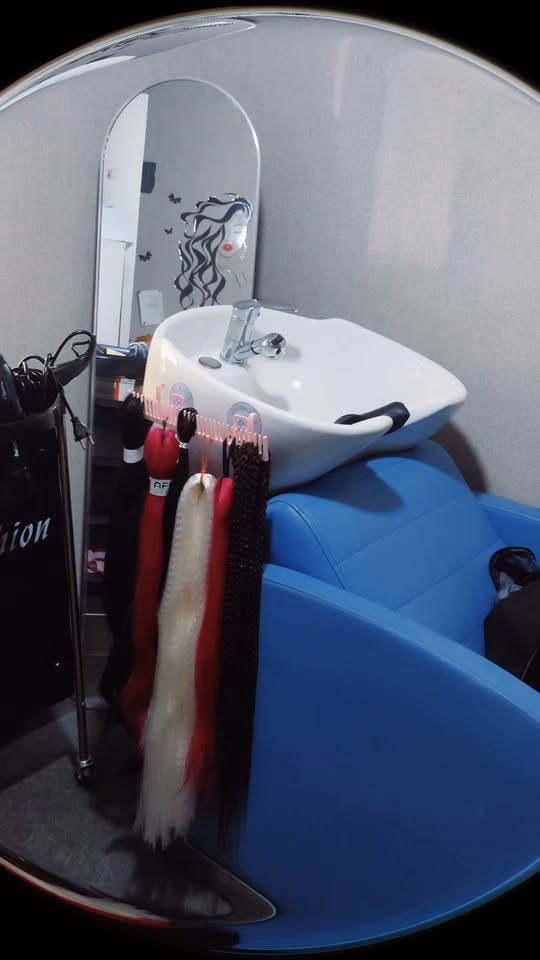 Ձեր անձնական մազերի վերակառուցման վարպետ🤗✂️✂️✂️րովնյալ