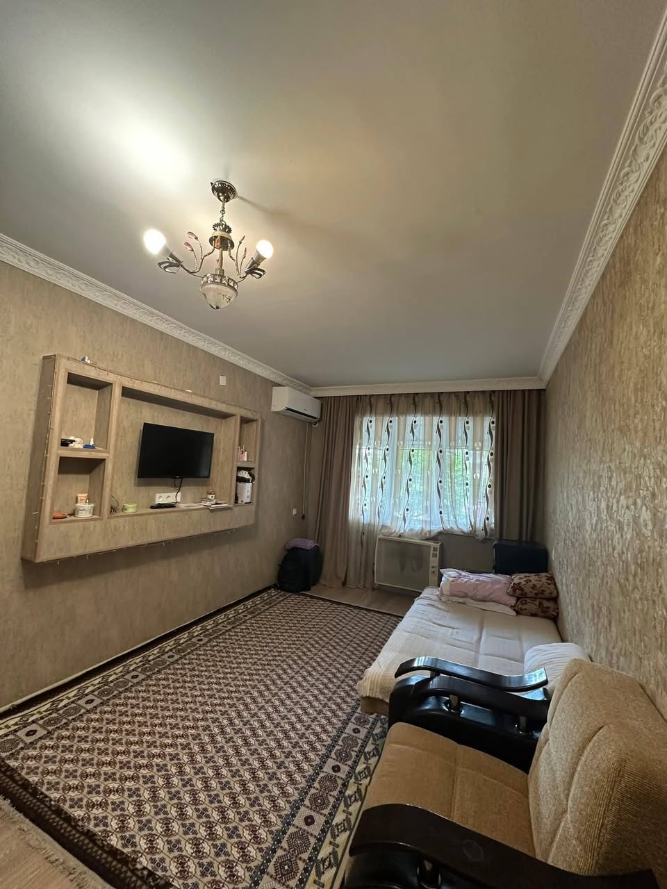 📣 Axal Rustavda 21-ci mikrorayonda satılır — 75,000$