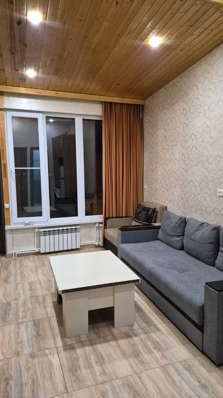 House, Yerevan — 250,000 ֏