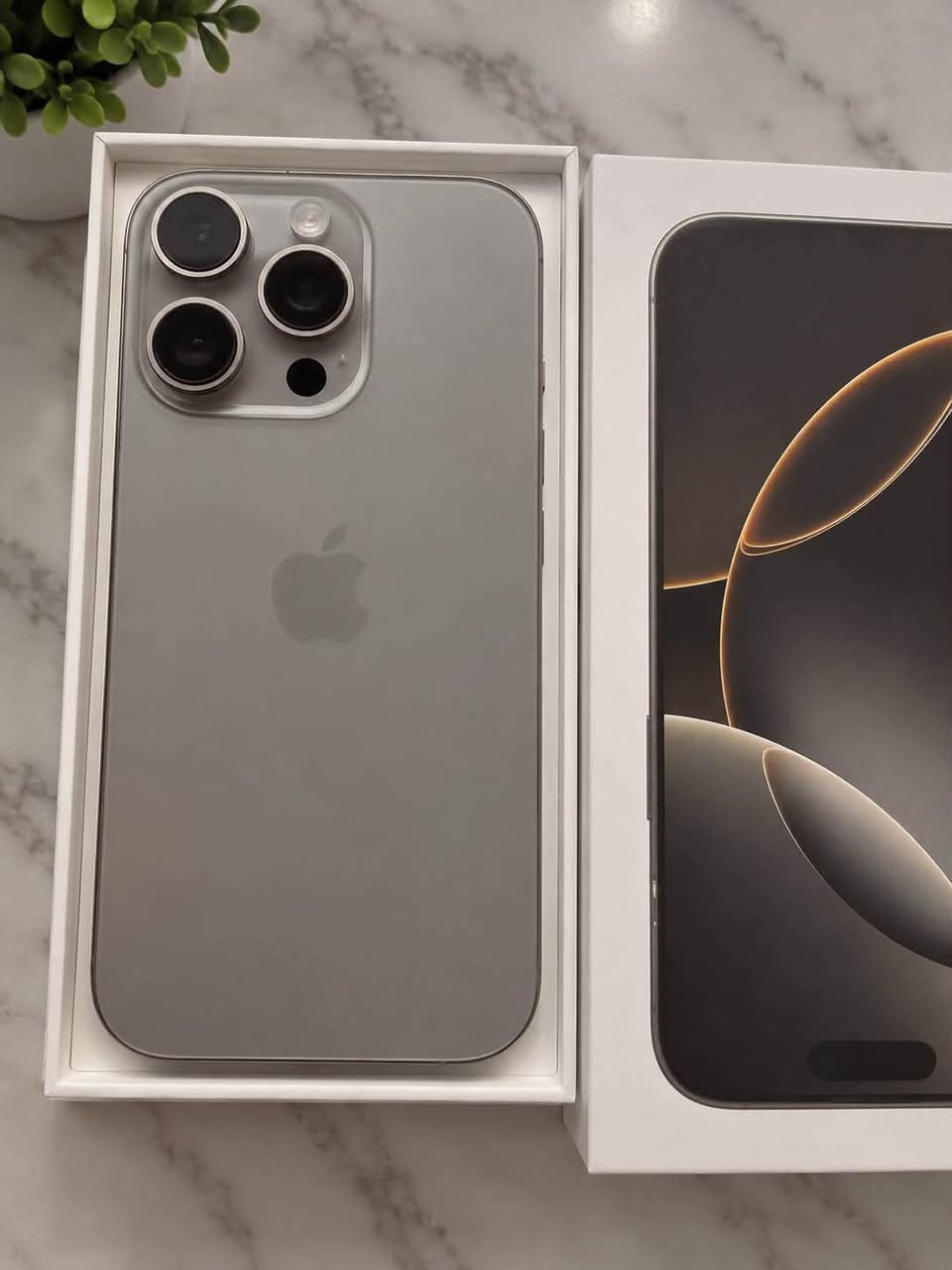iPhone 16 Pro Max 256GB ვერცხლისფერი — 2,250₾