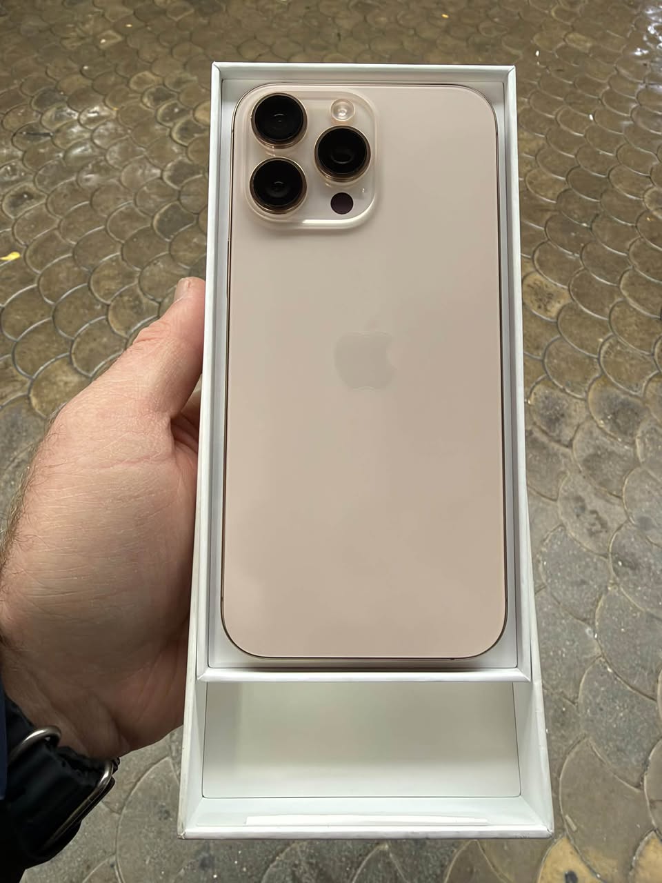 iPhone 16 Pro Max, bataryası %89