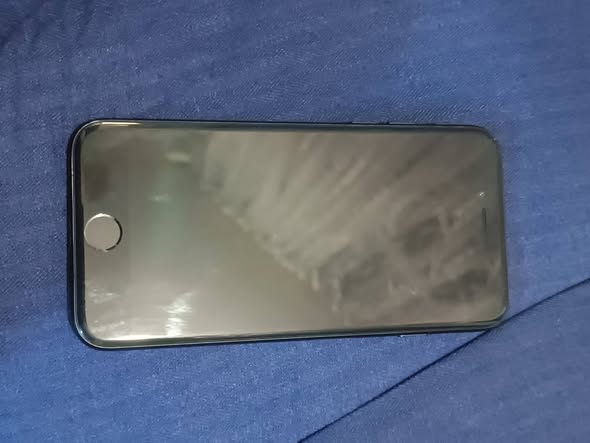 iPhone 7 from Varketili