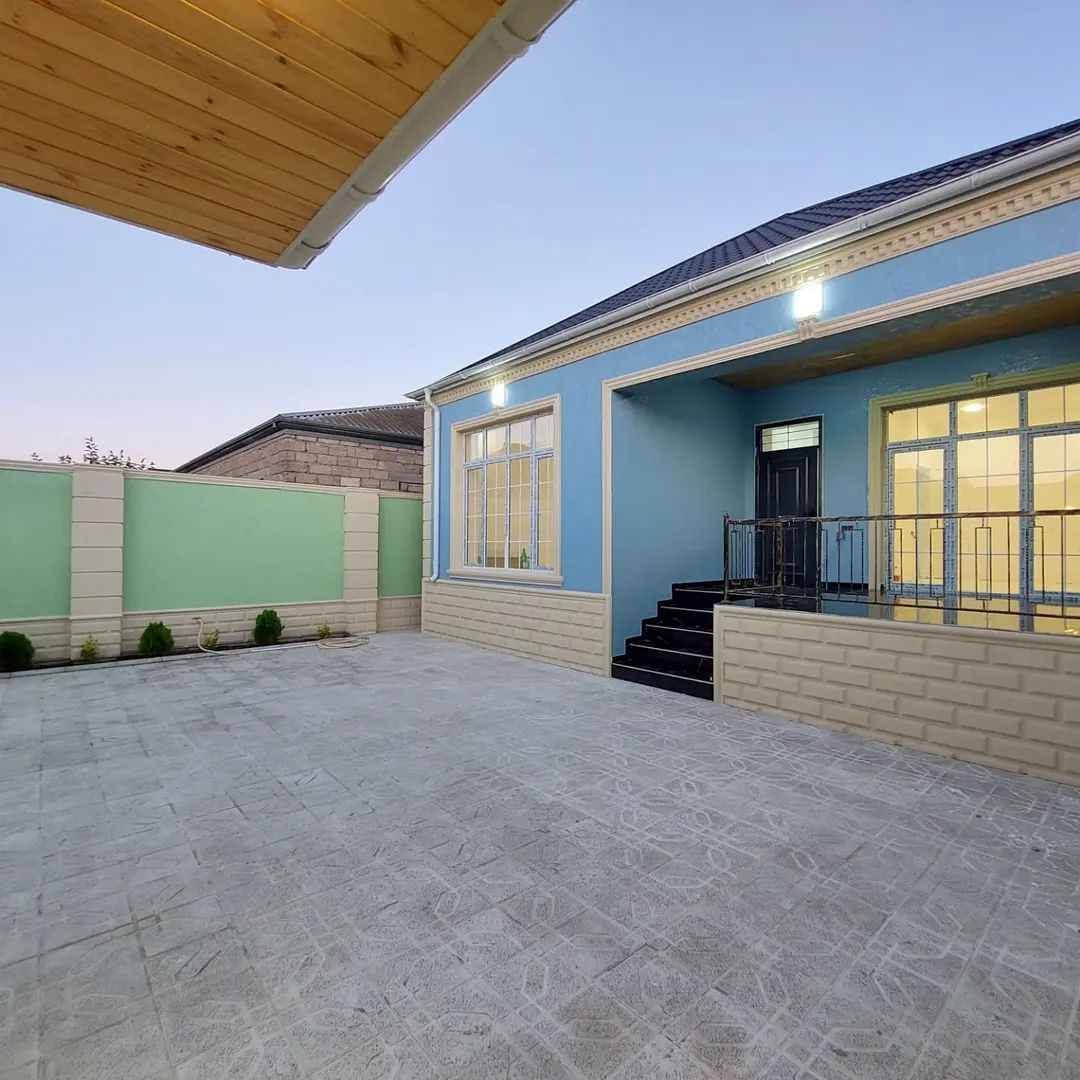 Հեյաթ եվի, Բաքու — 122,000 ₼