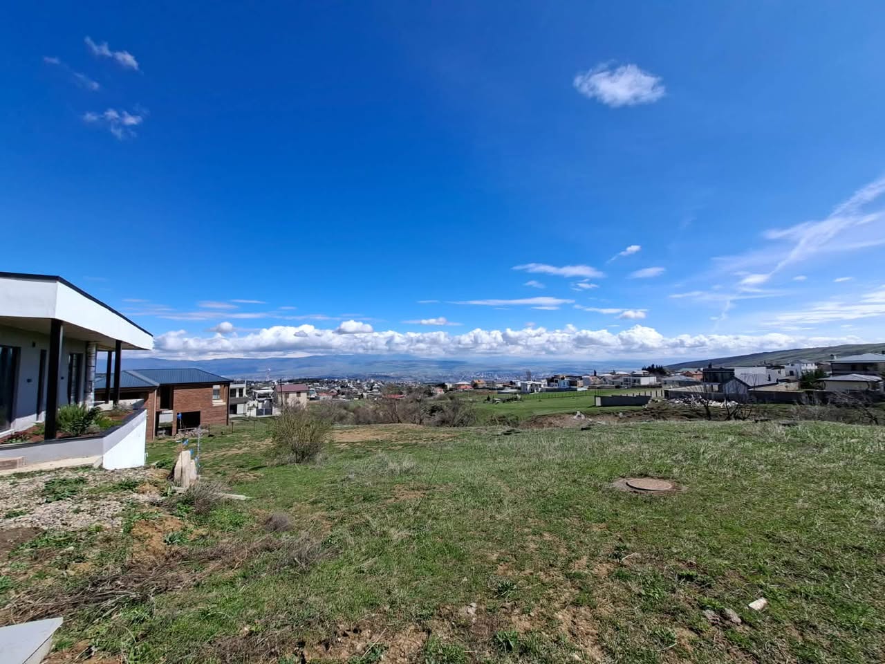 Հողակտոր, Թբիլիսի — $130,000