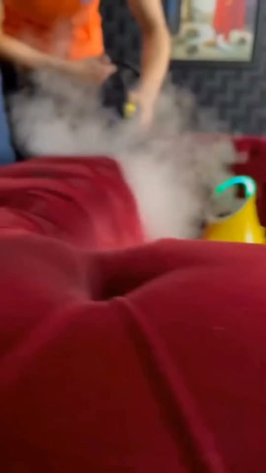 🚨🔥 Sənin divanın kömək tələb edir! 🛋️