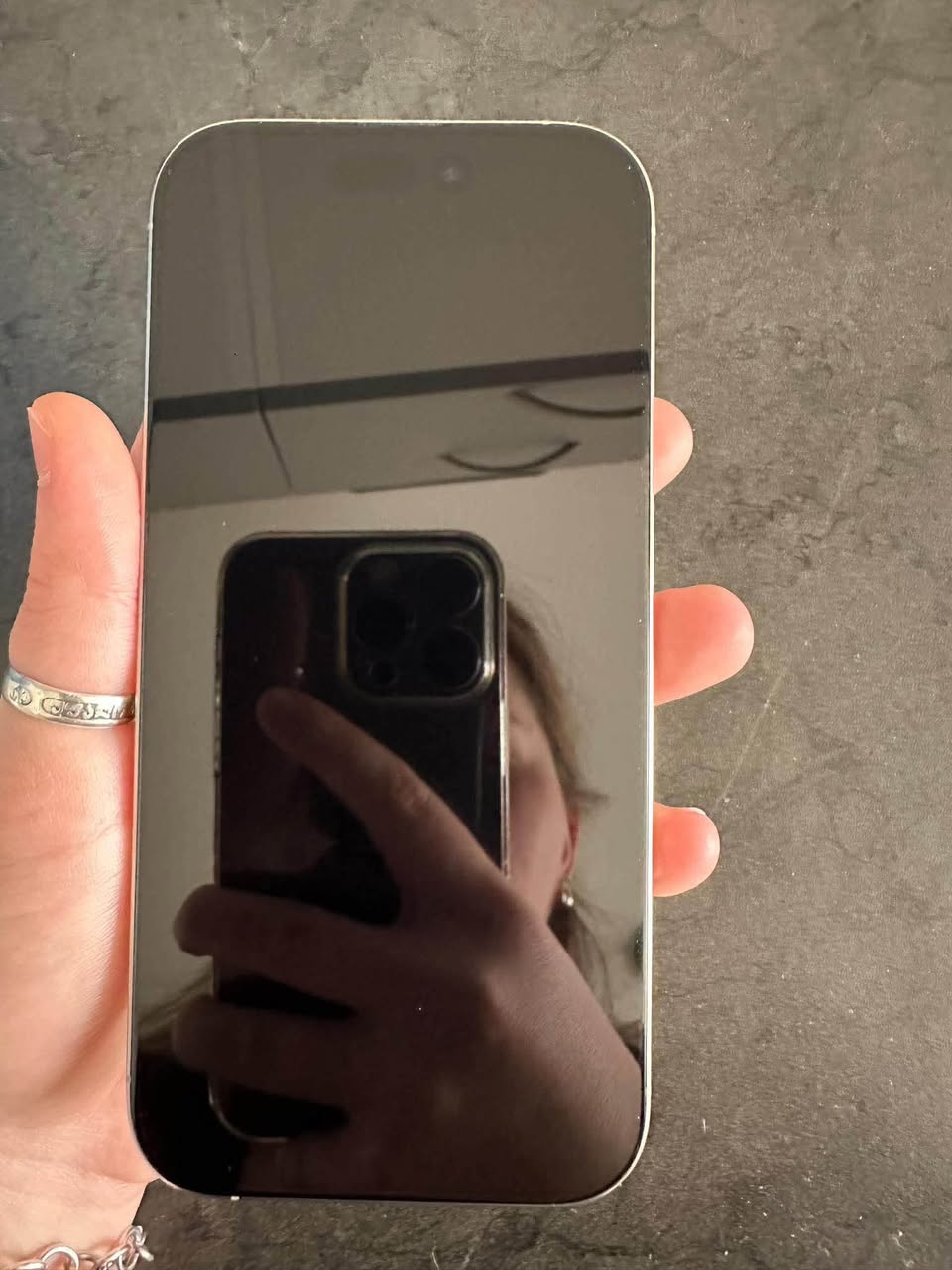 16 pro ideal features eaten sim version — 1,850₾