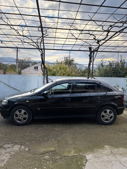 Astra Astra J 1999 4200$