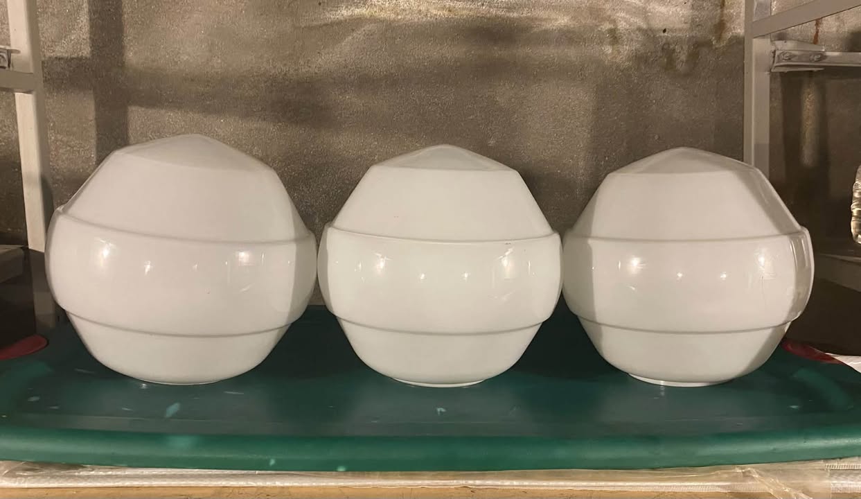 Glass plafoons are sold at a negotiable price