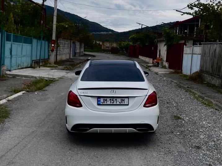 იყიდება ქარხნული AMG პაკეტი, 2015 წლიანი