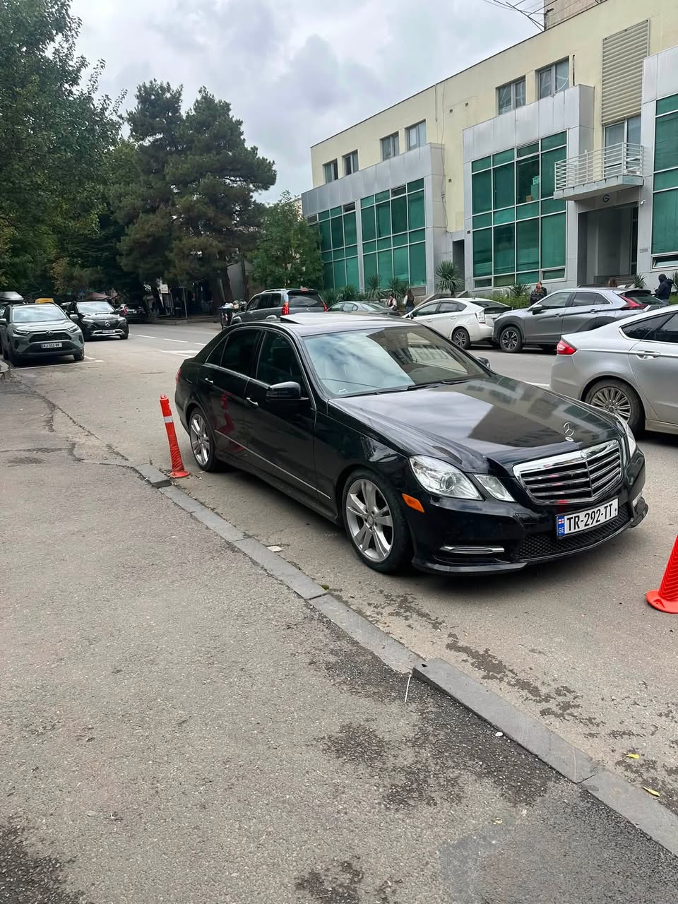 2012 წლიანი E350 უკანა წამყვანი იდეალური — 8,500$