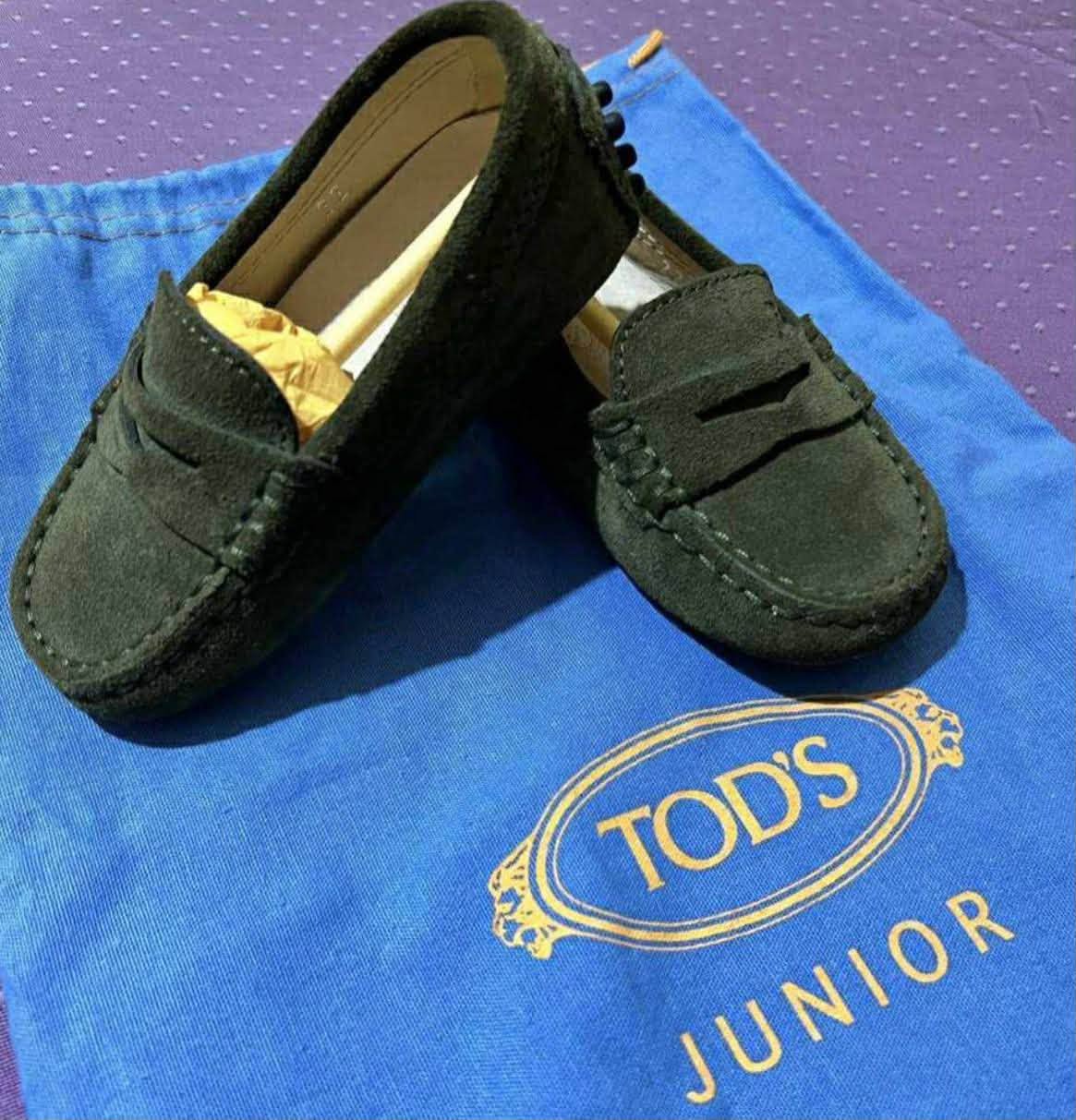 Tod's Junior dəri mökasinlər, ölçüsü 22