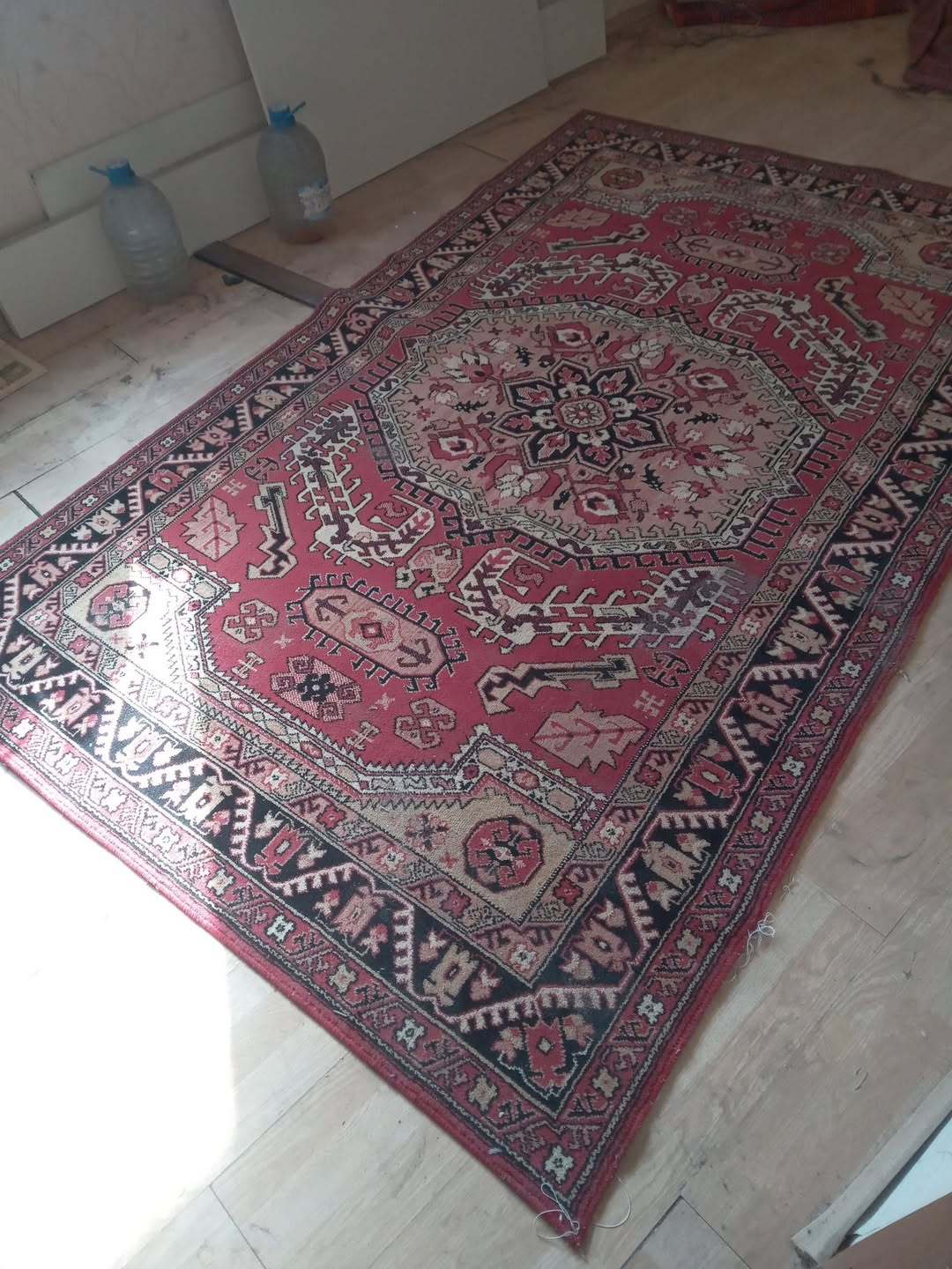 Xalça 260×150, yaxşı vəziyyətdə